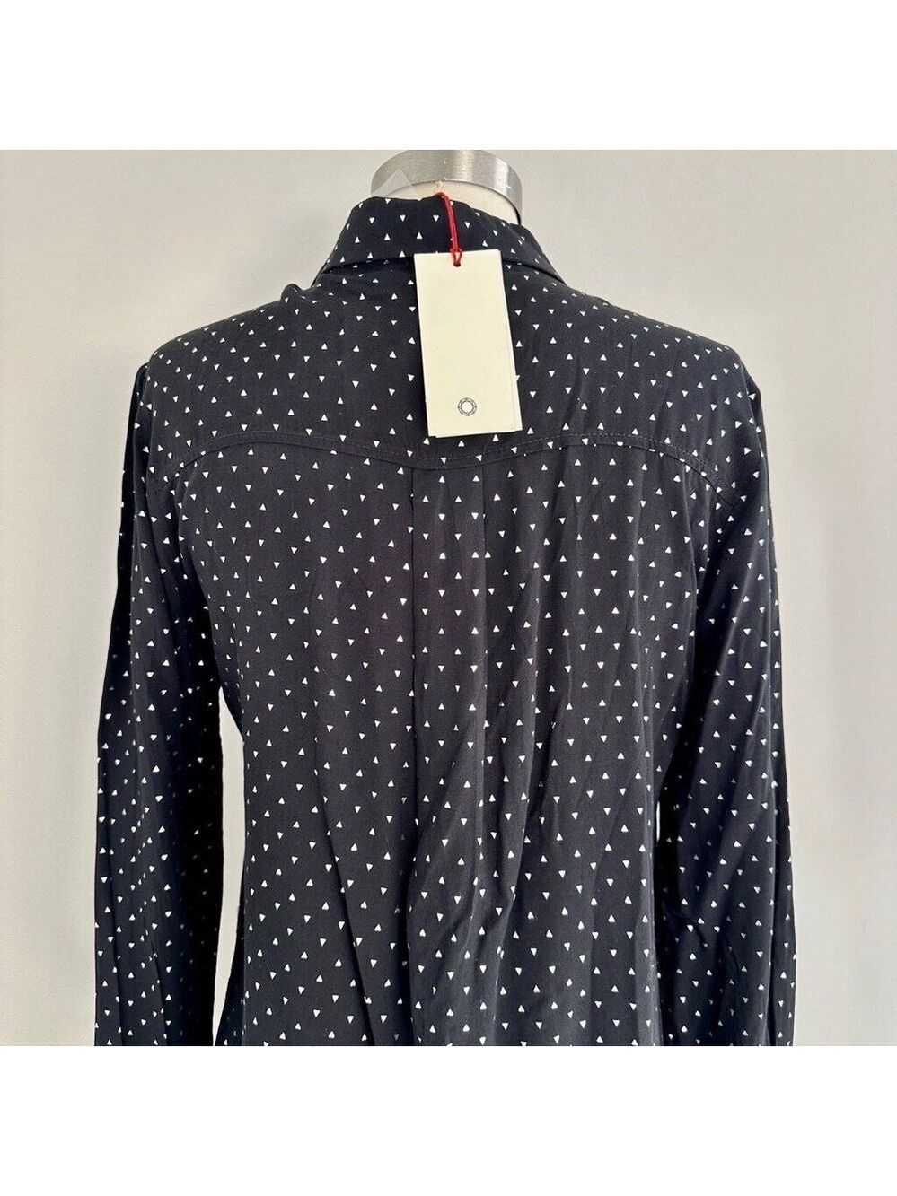 Women's Solitaire Black & White Patterned Collared Button-up Blouse Size S New - Picture 7 of 13